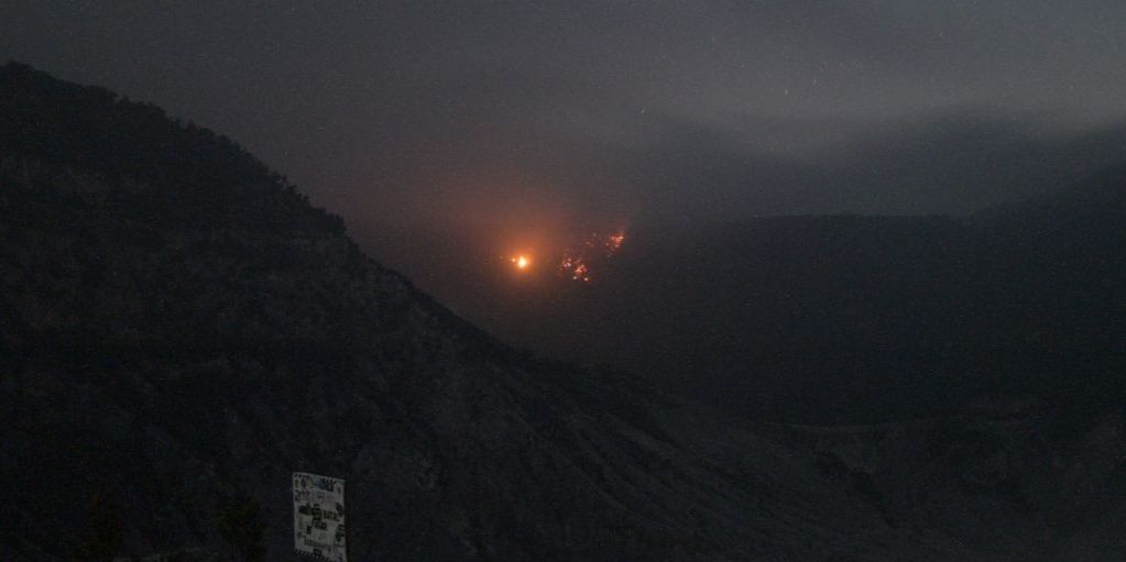 Update Kebakaran hutan di Gunung Tangkuban Perahu setelah Pemdaman 30 Jam