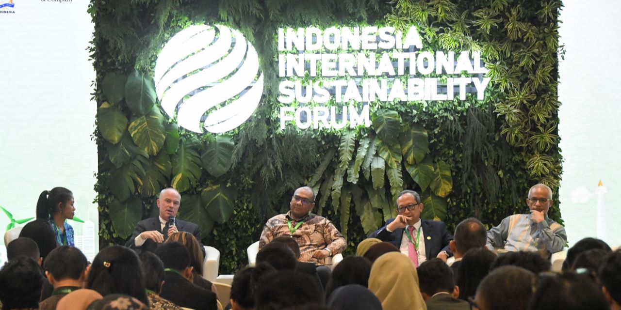 Di ISF 2024, Astra Buka-bukaan Penyebab Populasi Kendaraan Listrik di Indonesia Masih Minim