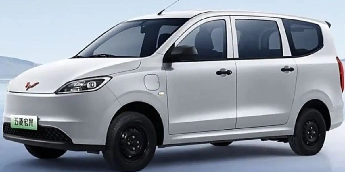 Wuling Hongguang EV kini resmi dipasarkan dengan harga Rp151 juta