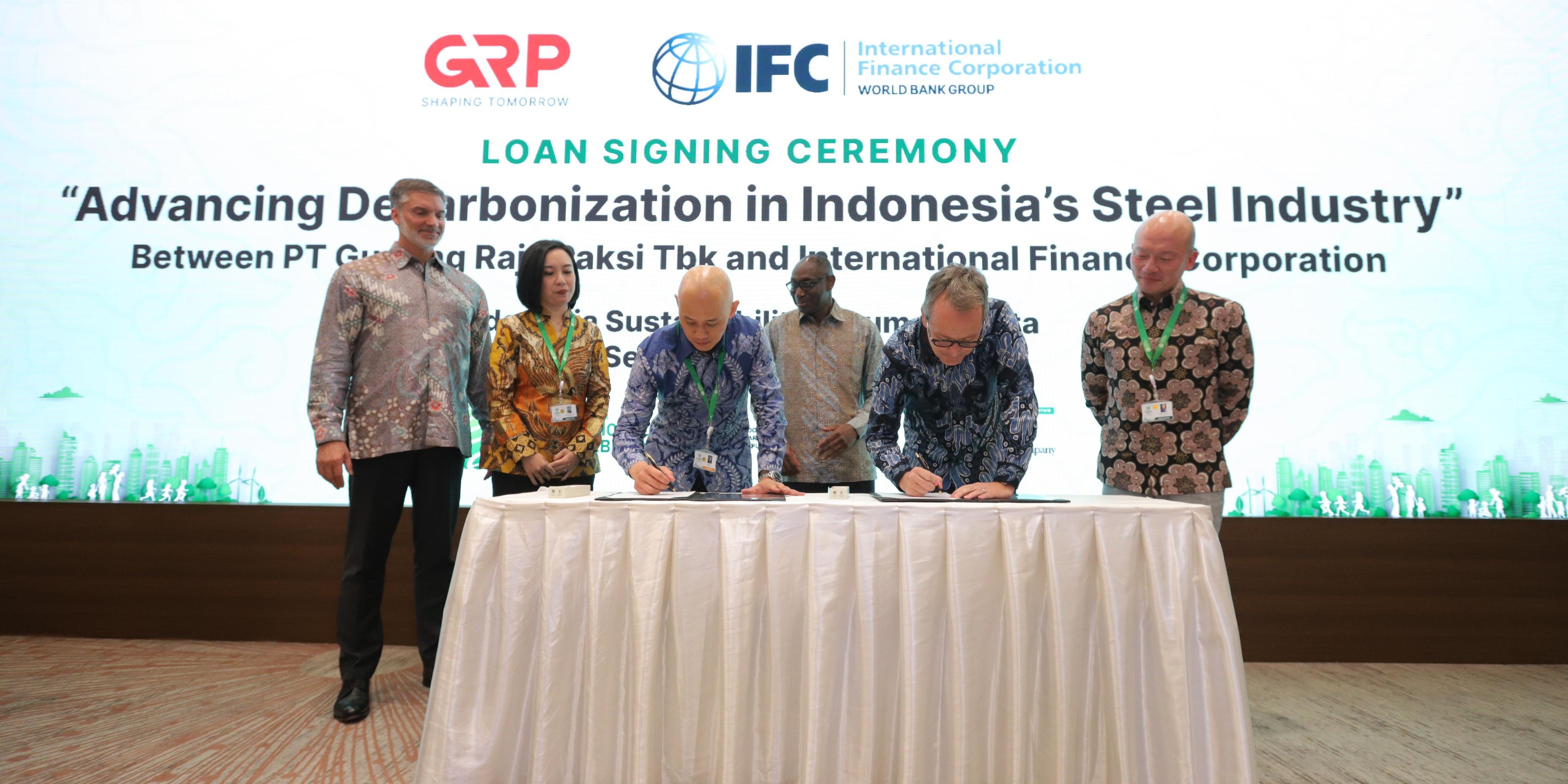 PT GRP Dapat Investasi dari IFC Rp927 Miliar buat Tingkatkan Produksi Baja Rendah Karbon