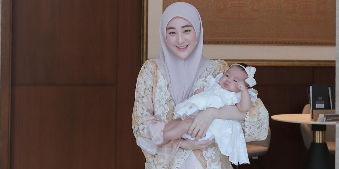 Foto-foto Terbaru Larissa Chou yang Kini jadi Ibu Dua Anak, Ramai Disebut Makin Cantik Setelah Melahirkan Baby Alesha