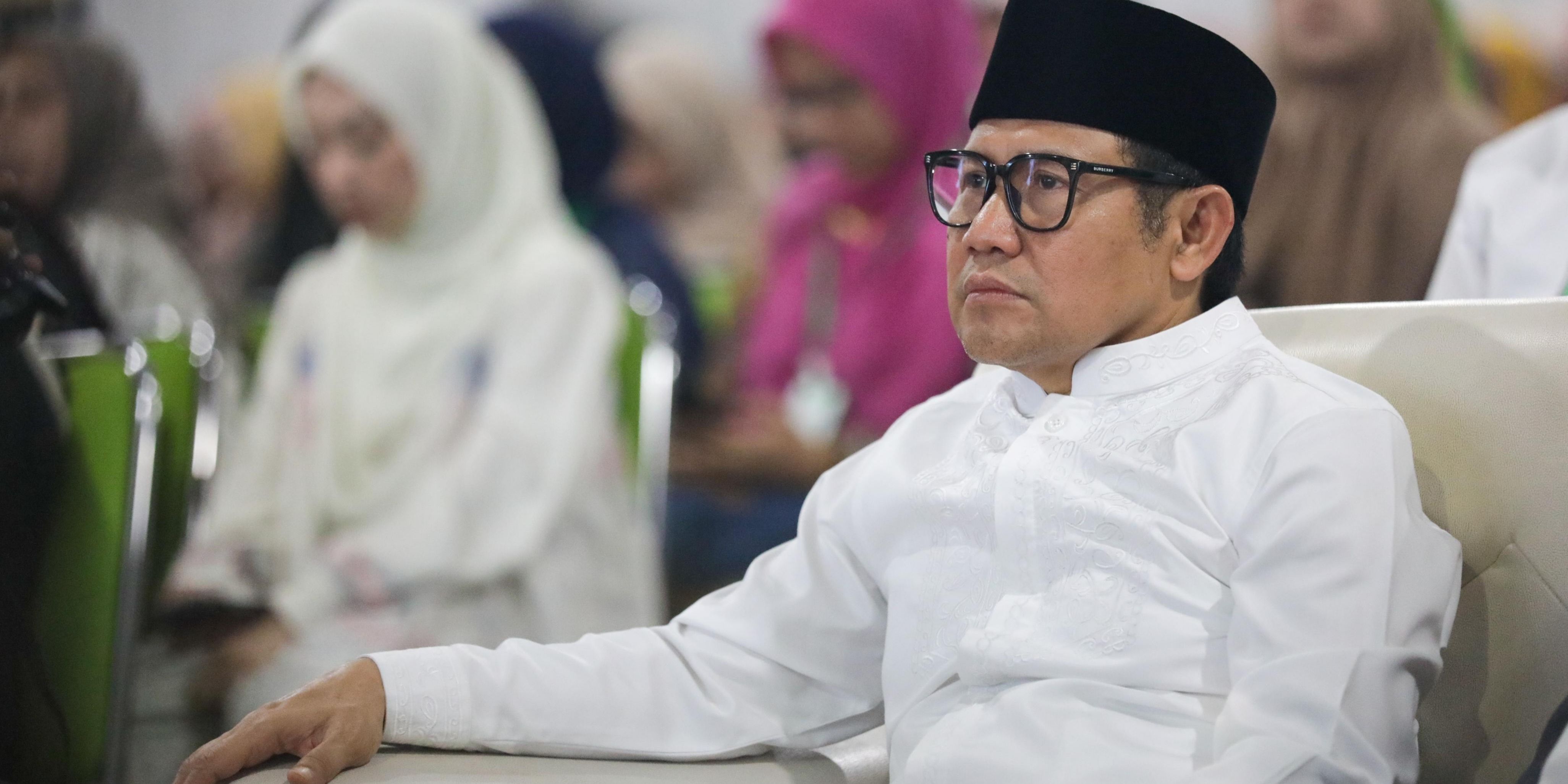 Siswi SD di Medan Belajar di Lantai karena Belum Bayar SPP, Cak Imin: Kita Carikan Solusi, Presiden Prabowo Sudah Berkomitmen