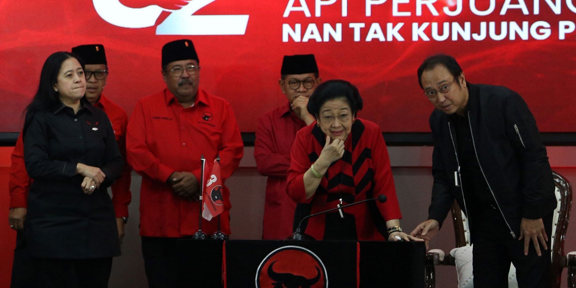 VIDEO: Gebrak Meja! Megawati Emosi Tahu PDIP Sengaja Dimainkan Tapi Ditutupi