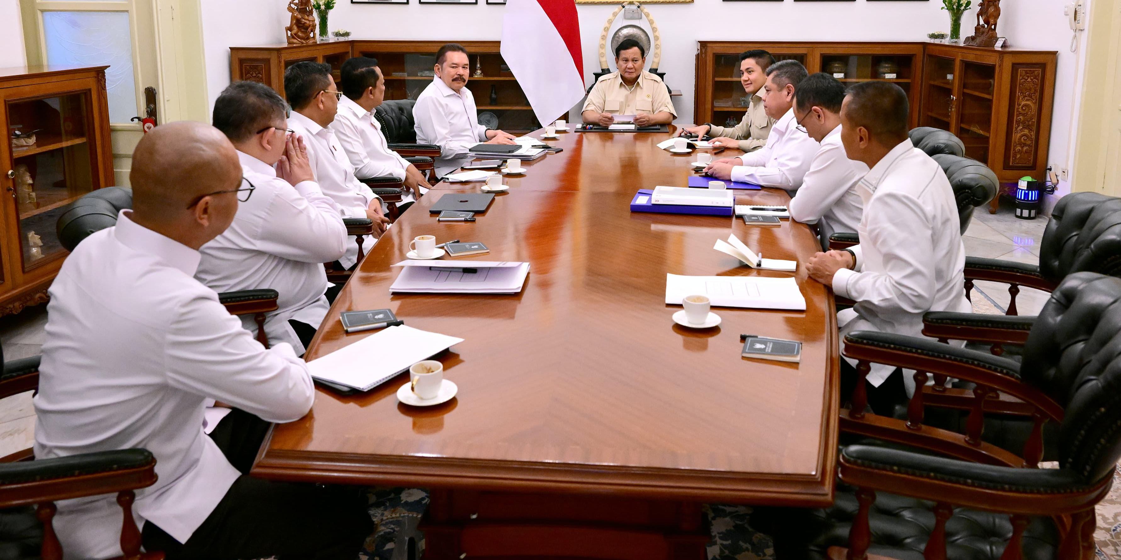 Istana Ungkap Isi Pertemuan Prabowo dan Jaksa Agung Muda: Bahas Korupsi dan Perizinan Ilegal