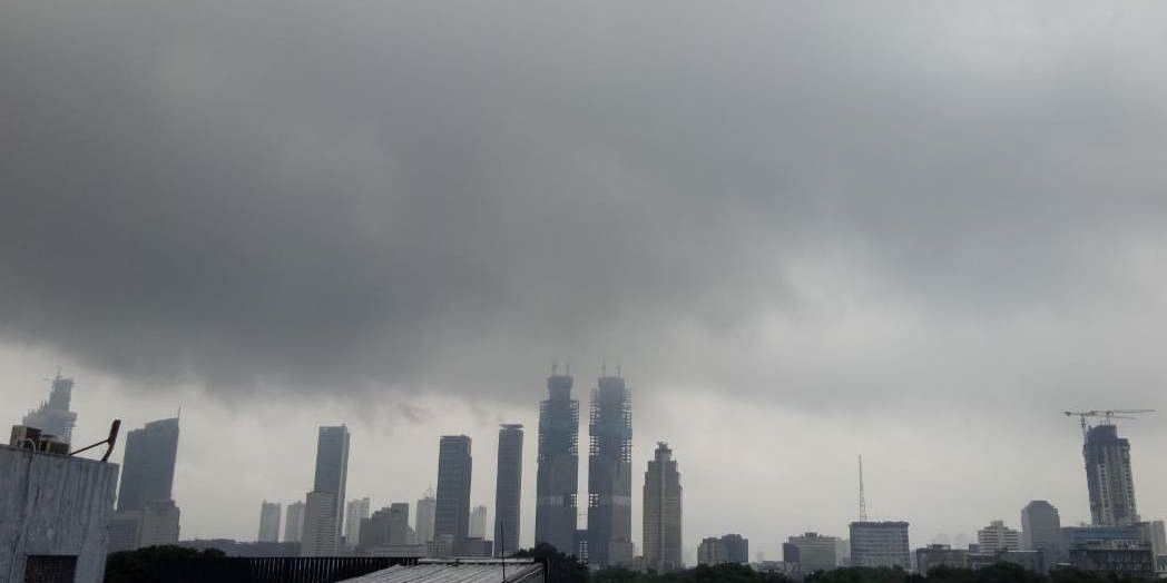 Jakarta Diguyur Hujan, Pintu Air Pasar Ikan Siaga Dua