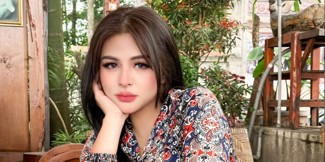 Model Cantik Thya Sethya Umumkan Resmi Bercerai dengan Dylan Jan Setelah 6 Tahun Pernikahan