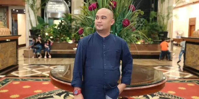 VIDEO: Kronologi Mengerikan Detik-detik Aktor Sandy Permana Bersimbah Darah Tewas Diduga Ditikam Tetangga