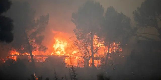 Penjarah Rumah Mewah Beraksi di Los Angeles, Menyamar Jadi Petugas Pemadam Kebakaran