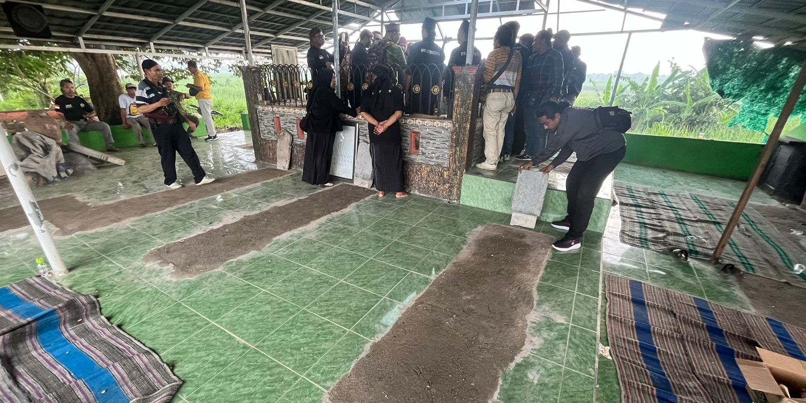 Kronologi Pembongkaran 13 Makam Keramat Palsu di Mojokerto