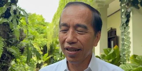 Jokowi Bertemu Secara Tertutup dengan Sultan HB X di Keraton Yogyakarta