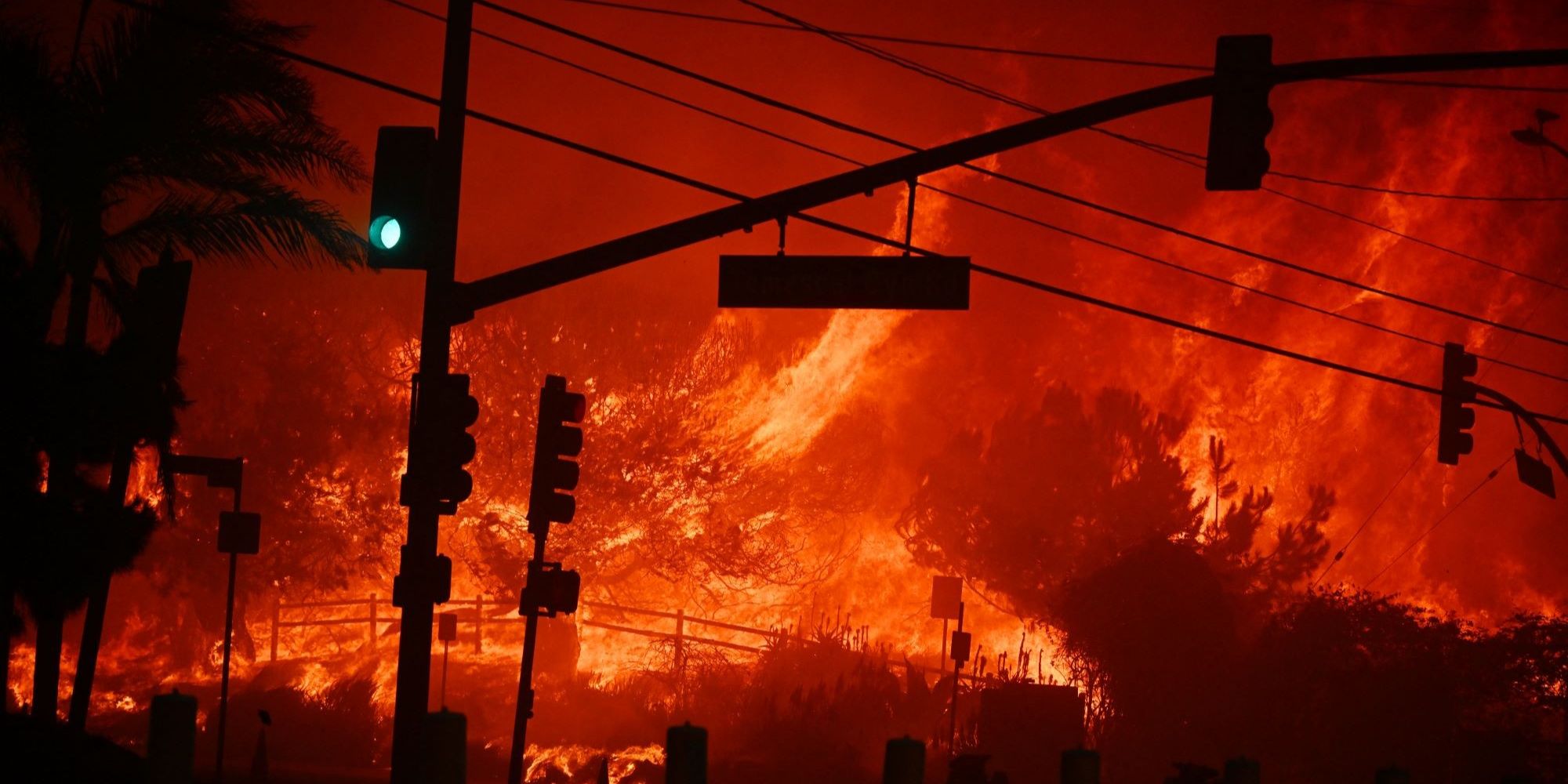 Angin Kencang Bakal Bikin Kebakaran Los Angeles Makin Dahsyat, Sisa-Sisa Jasad Manusia Setiap Hari Ditemukan