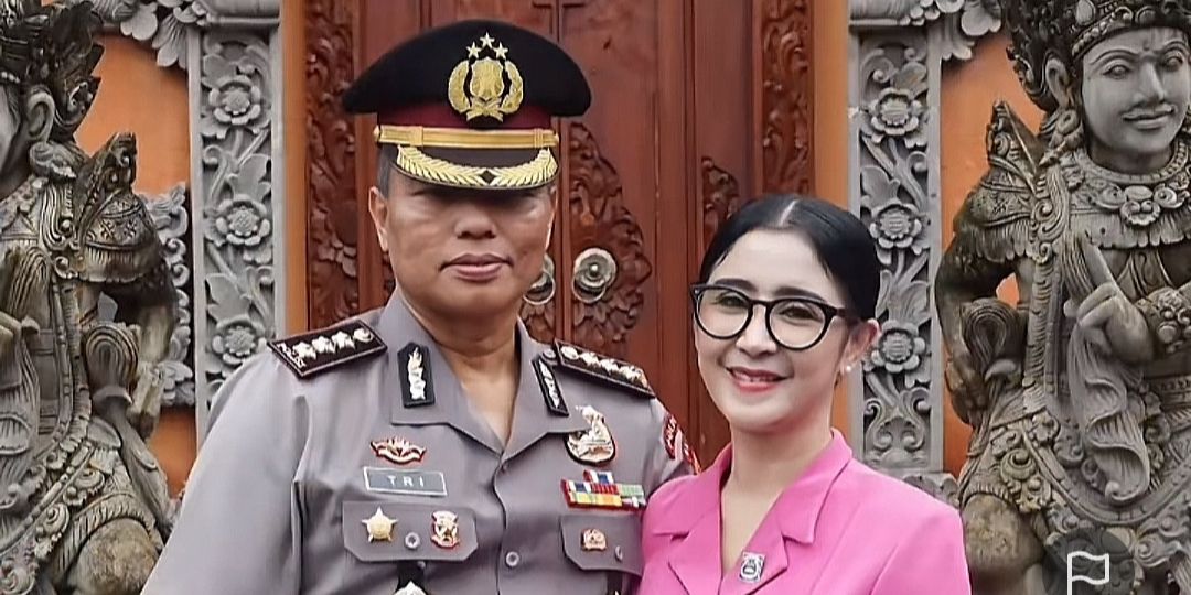 Pesona Uut Permatasari Pakai Seragam Ibu Bhayangkari, Happy Banget Temani Suami Naik Pangkat Jadi Kombes