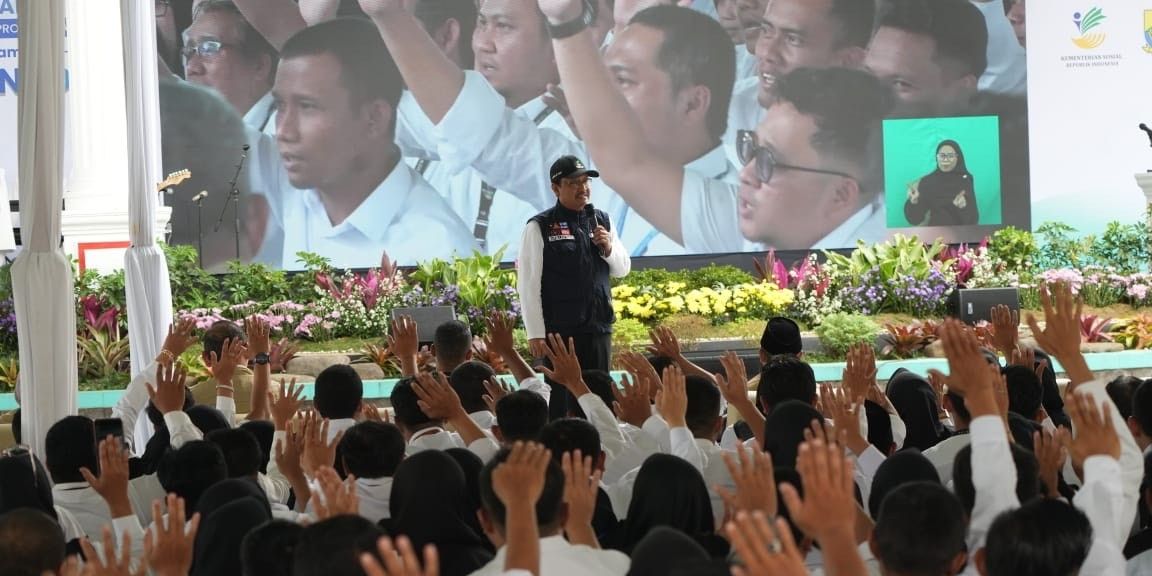 Gus Ipul: Kemensos Targetkan 4.120 Warga Cianjur Keluar dari Kemiskinan Tahun 2025