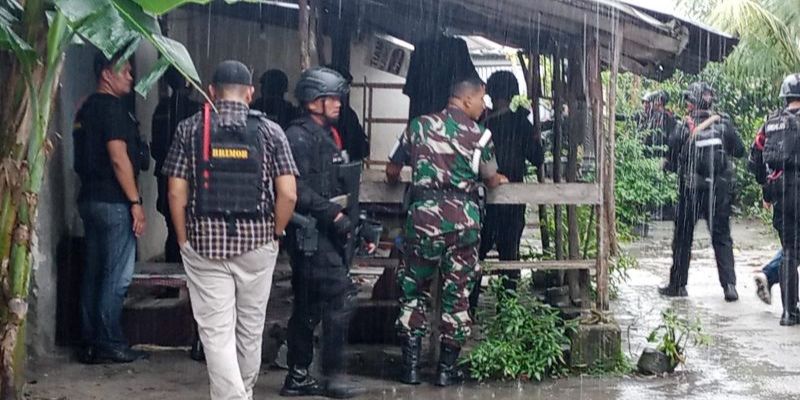 Sandera Anggota POM, Detik-Detik Sertu Hendri Lolos dari Kepungan TNI dan Polri di Rumah Persembunyian