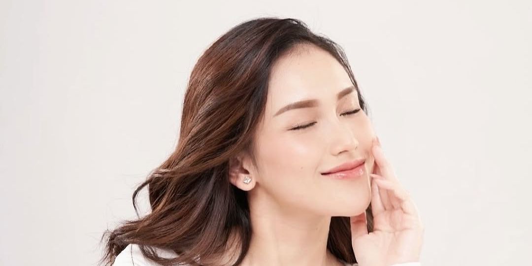 Potret Terbaru Ayu Ting Ting dengan Make Up Natural, Kecantikannya Disebut Mirip Song Hye Kyo