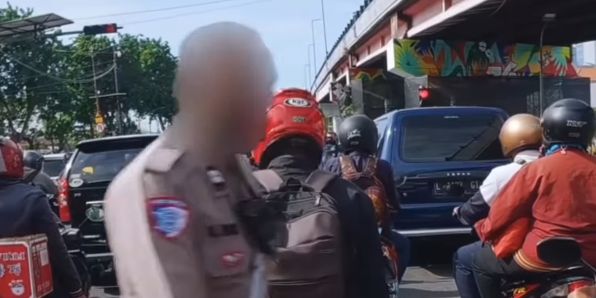 Dikira Motor Modifikasi, Polisi Ini Setop Pemotor Pas Tahu Asli Ducati 950cc Langsung Minta Maaf