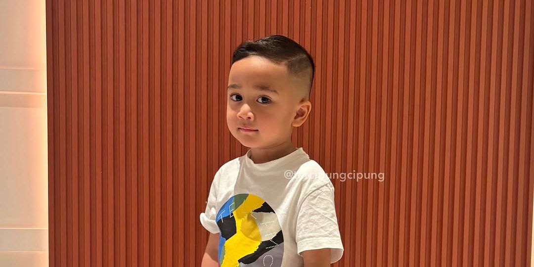 Inspirasi Gaya Rambut Anak Laki-Laki Ala King Faaz hingga Rayyanza yang Bikin Buah Hati Makin Tampan