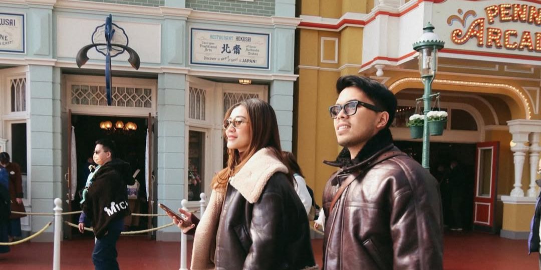 Aaliyah Massaid dan Thariq Halilintar Tampil Romantis Main di Disneyland Tokyo, Netizen: Bahagianya Nular