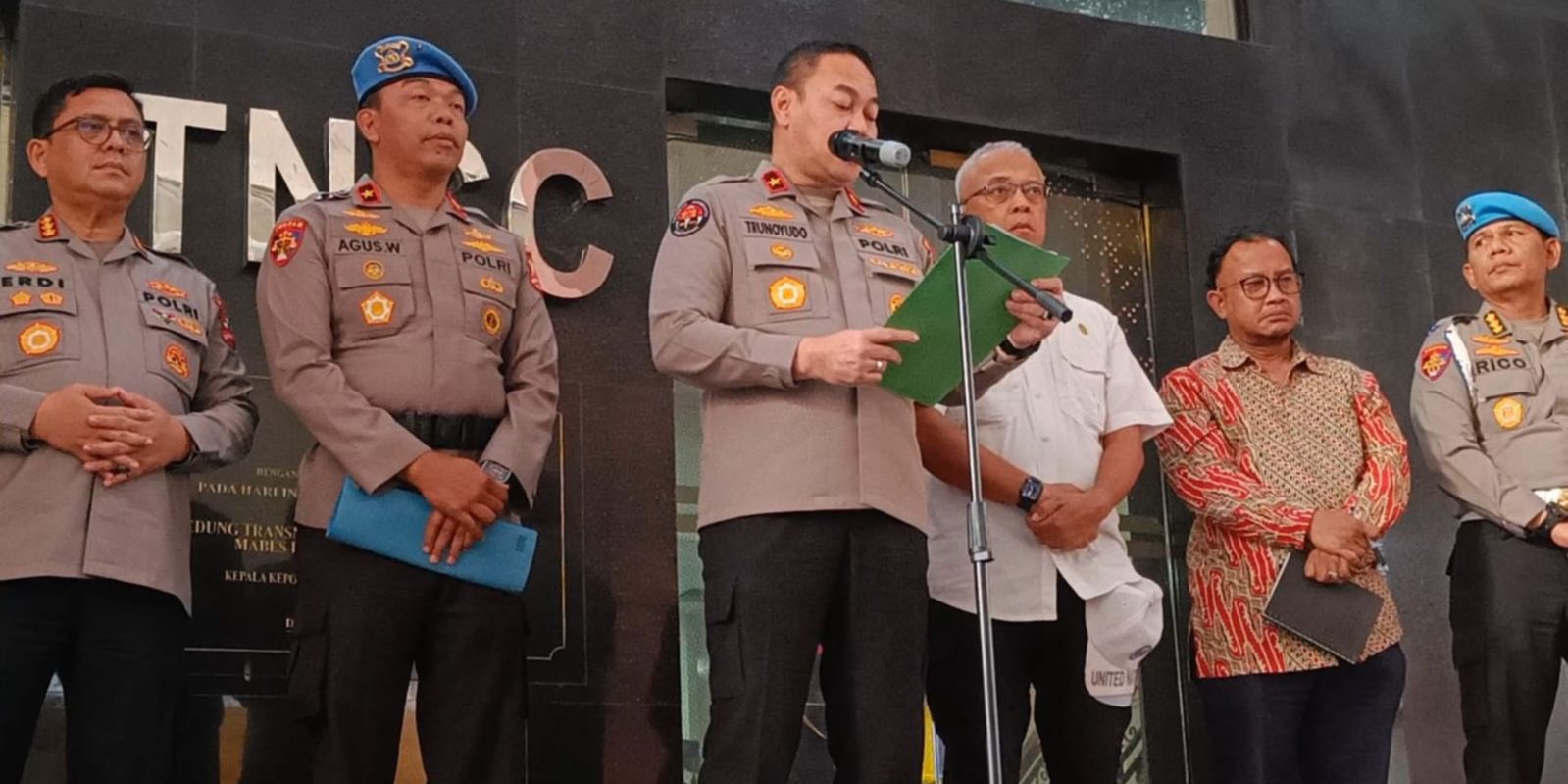 Tak Hanya Sanksi Demosi 8 Tahun, Dua Polisi Terlibat Pemerasan Penonton DWP Diwajibkan Ikut Pembinaan Mental