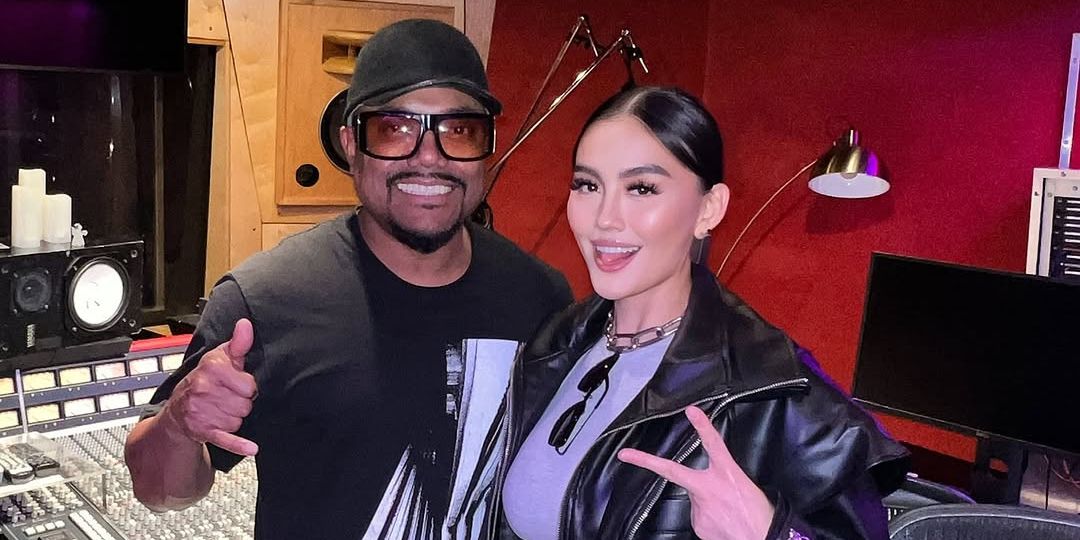 Agnez Mo Pamer Kebersamaan dengan Selebriti Dunia, Netizen Tak Sabar Menanti Album Baru