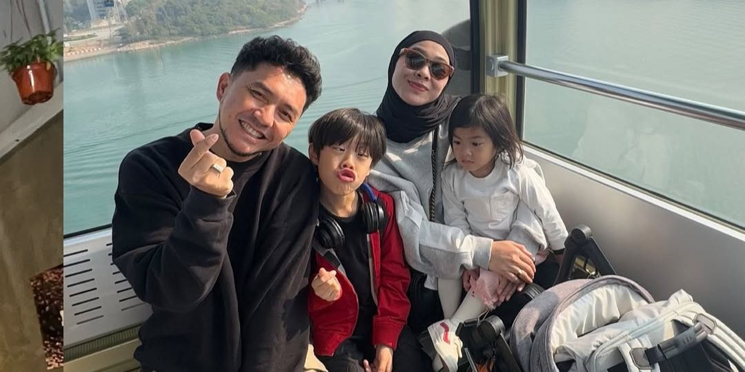 7 Potret Ananda Omesh dan Dian Ayu Lestari Ajak Anak Liburan ke Hong Kong, Penuh Momen Indah