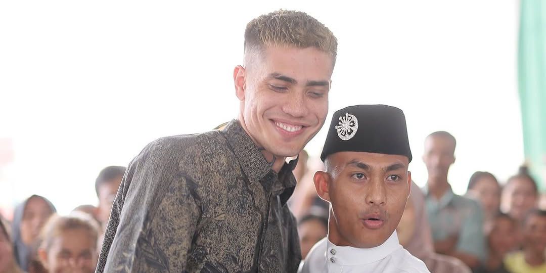 Potret Haru Aisar Khaled Jadi Saksi Nikah Karyawannya, Beri Kado Luar Biasa