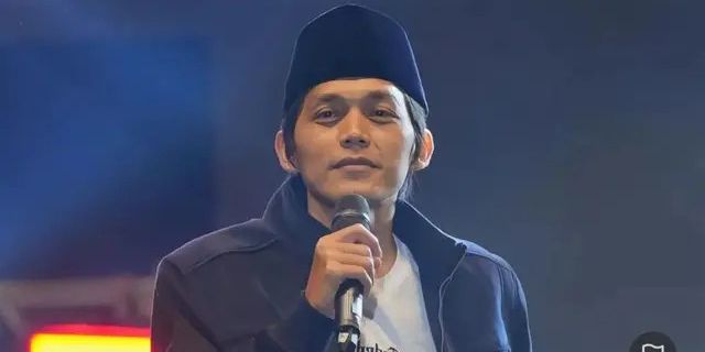 Kata Kata Gus Iqdam Tentang Cinta dan Kehidupan: 90 Quotes Inspiratif