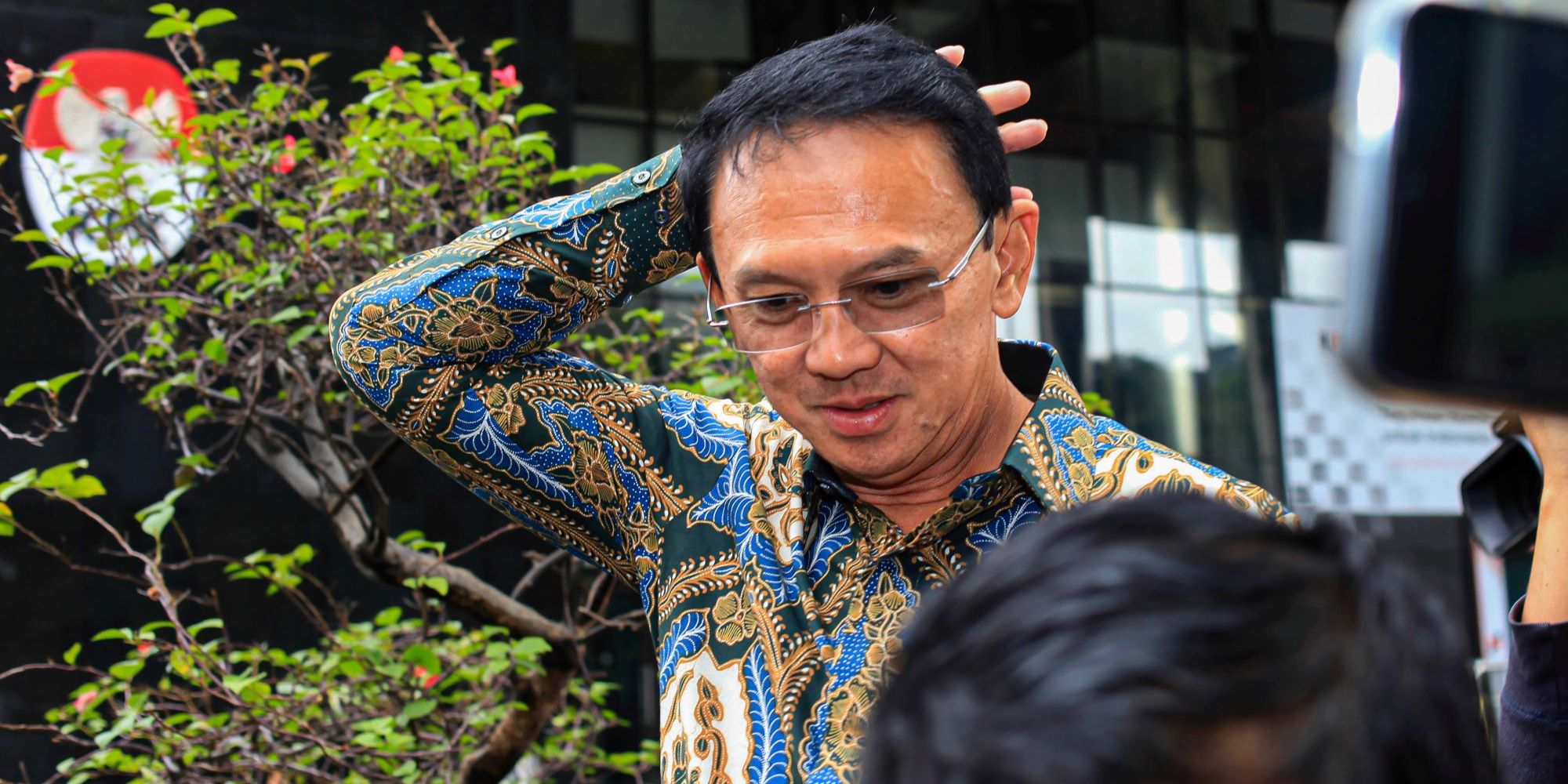 FOTO: Ekspresi Ahok Garuk-Garuk Kepala Usai Diperiksa KPK, Sebut Kasus LNG Bukan di Zamannya