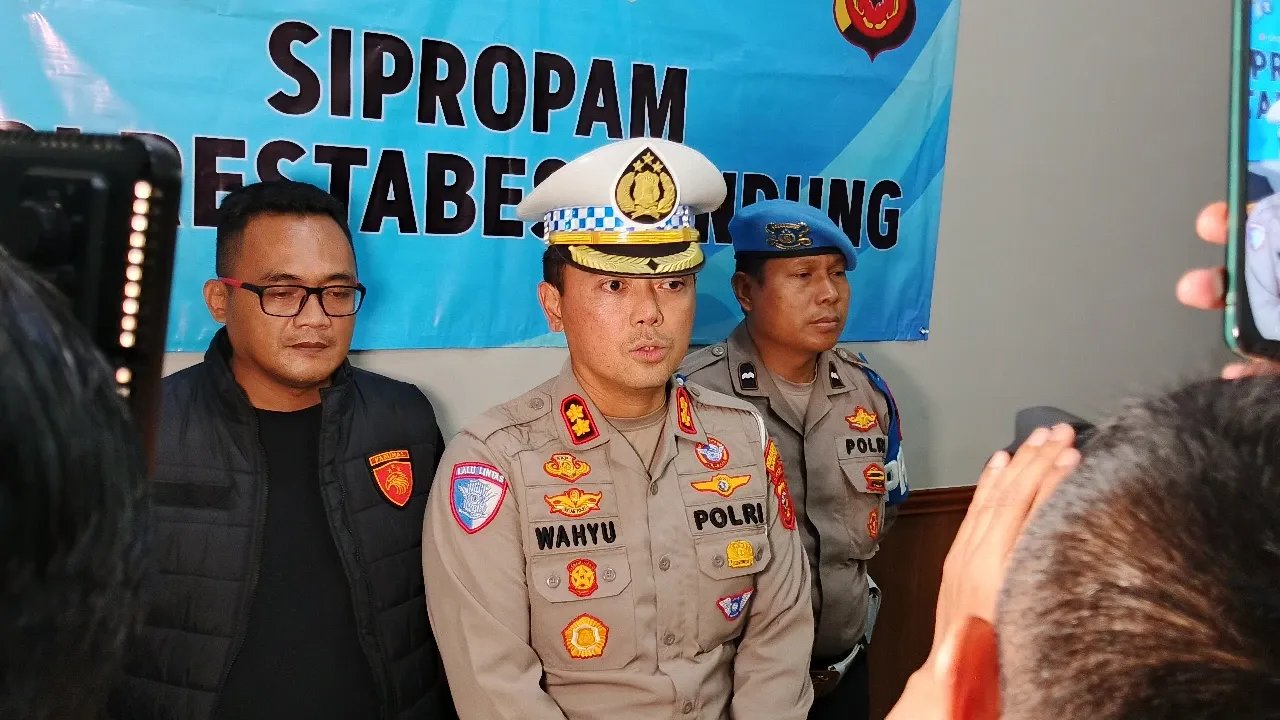 Mahasiswi di Bandung Diduga Jadi Korban Pungli Polisi, Terduga Pelaku Diperiksa Propam Polrestabes Bandung