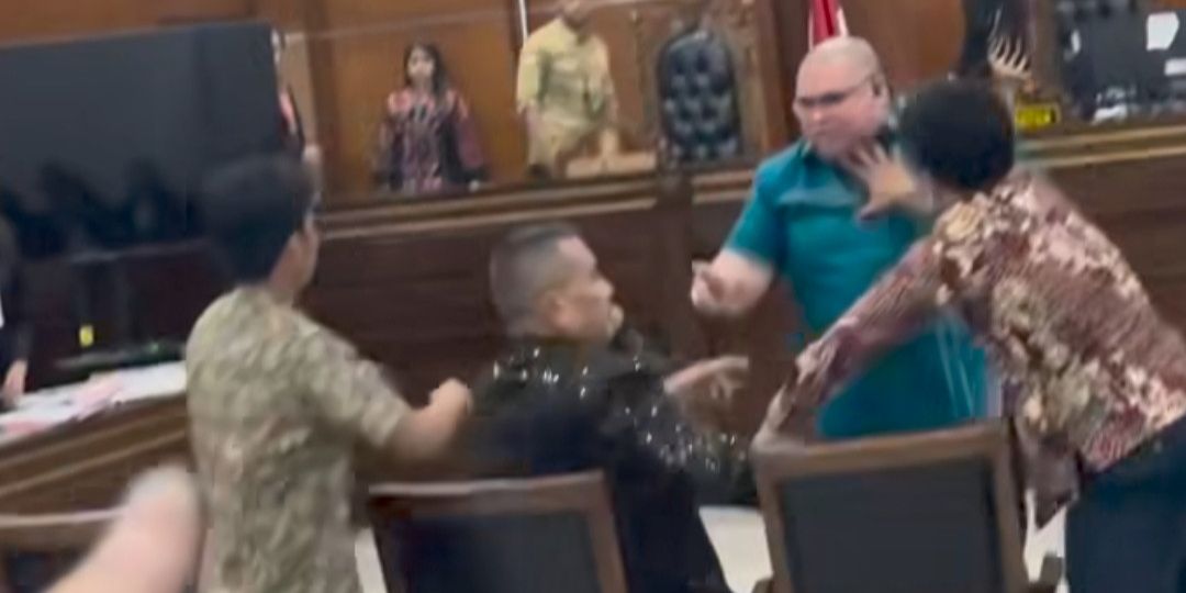 Blak-blakan MA Minta PN Jakut Polisikan Razman Nasution dan Firdaus Oiwobo