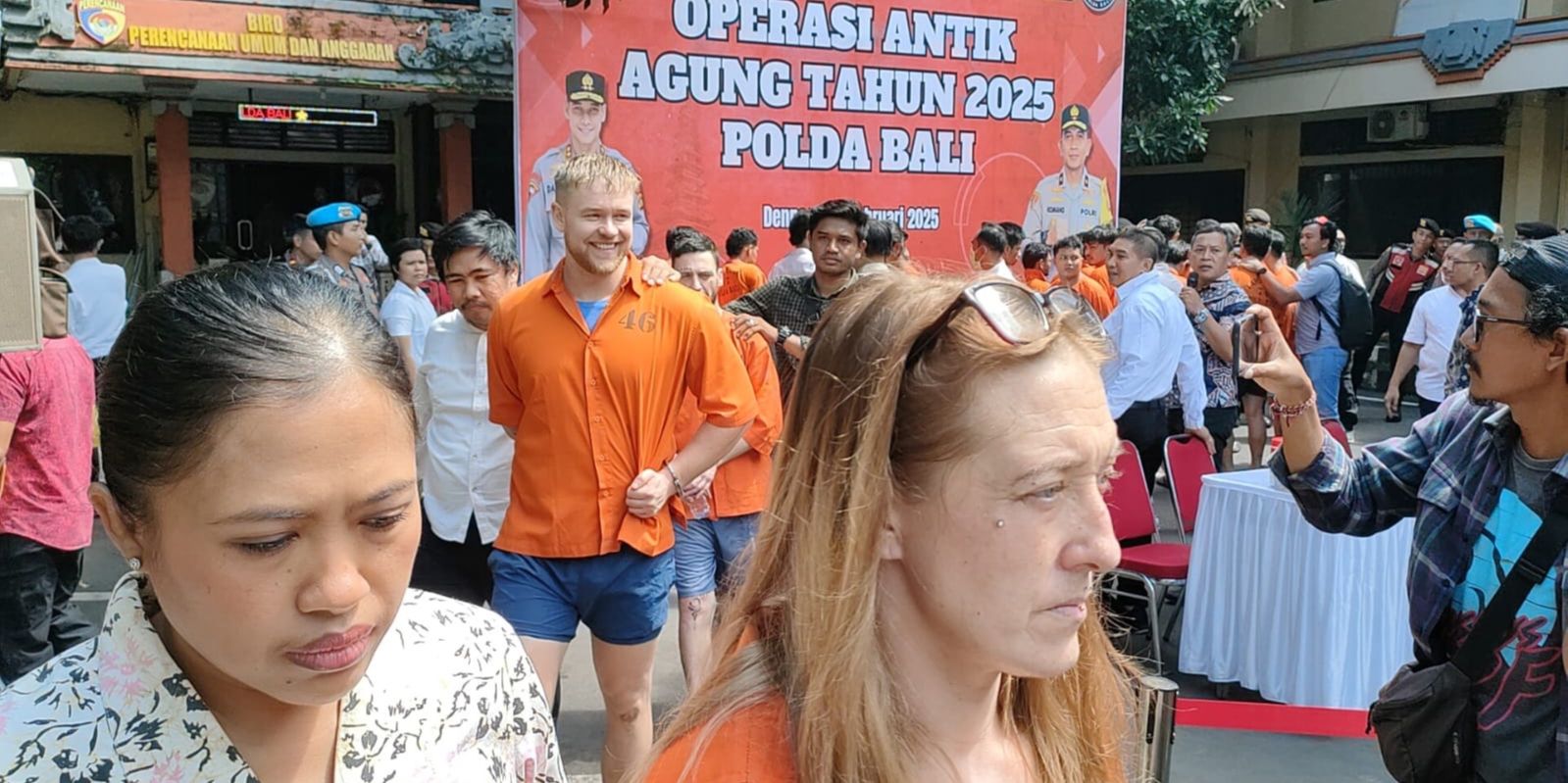 3 Bule Inggris Selundupkan Kokain ke Bali, Malah Senyum saat Ditangkap Polisi