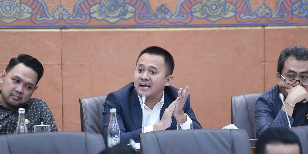 VIDEO: Lantang! Mufti PDIP Minta DPR Panggil Ahok, Jadi Momentum Bersih-Bersih Pertamina