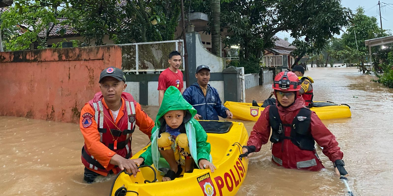 Banjir Kepung Sumedang dan Bandung, Ribuan Warga Terdampak