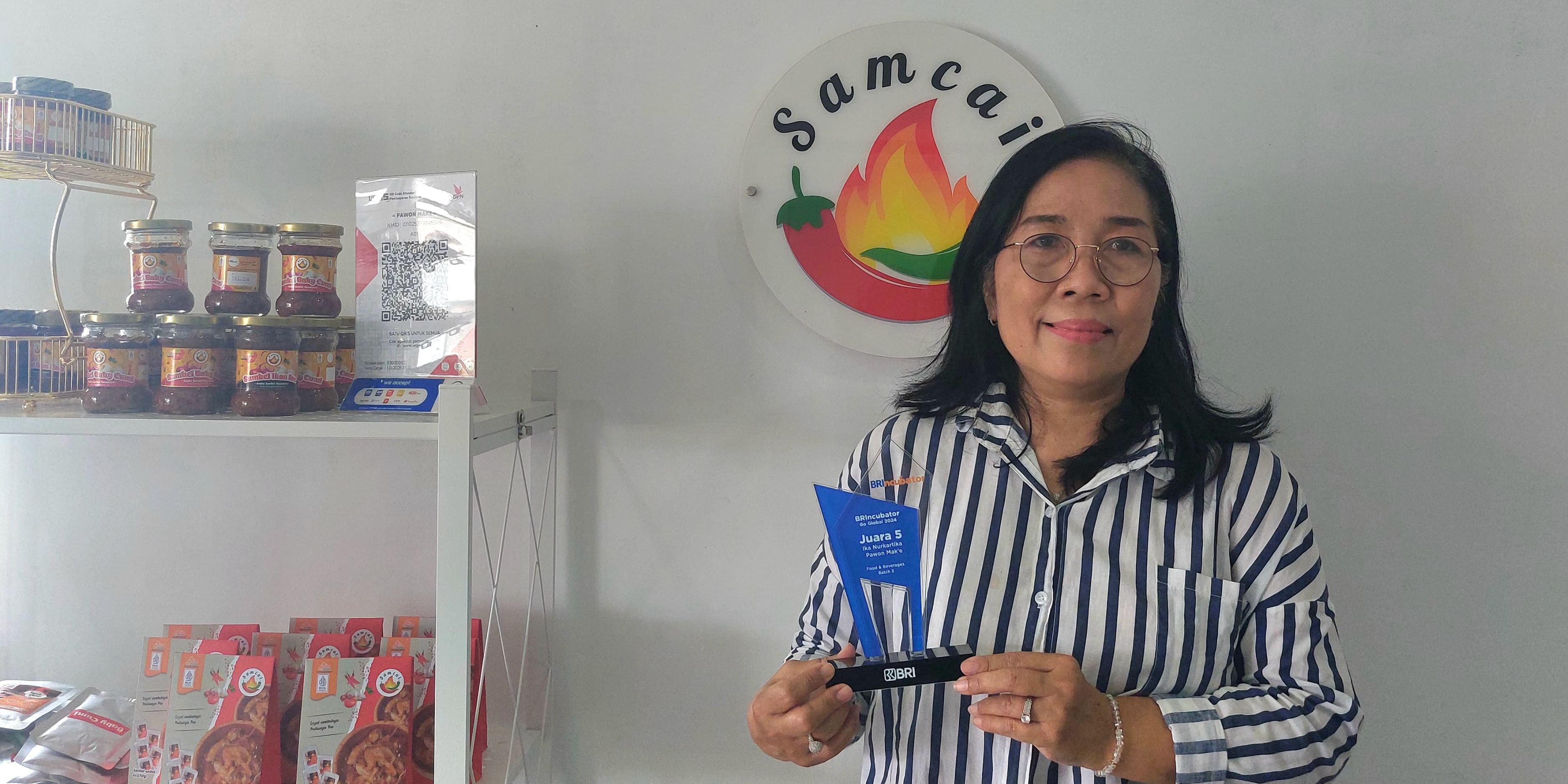 Belajar Digital Marketing di Usia 57 Tahun, Ika Nurkartika Raih Juara 5 BRIncubator 2024 dan Bawa UMKM Sambal Samcai Naik Kelas