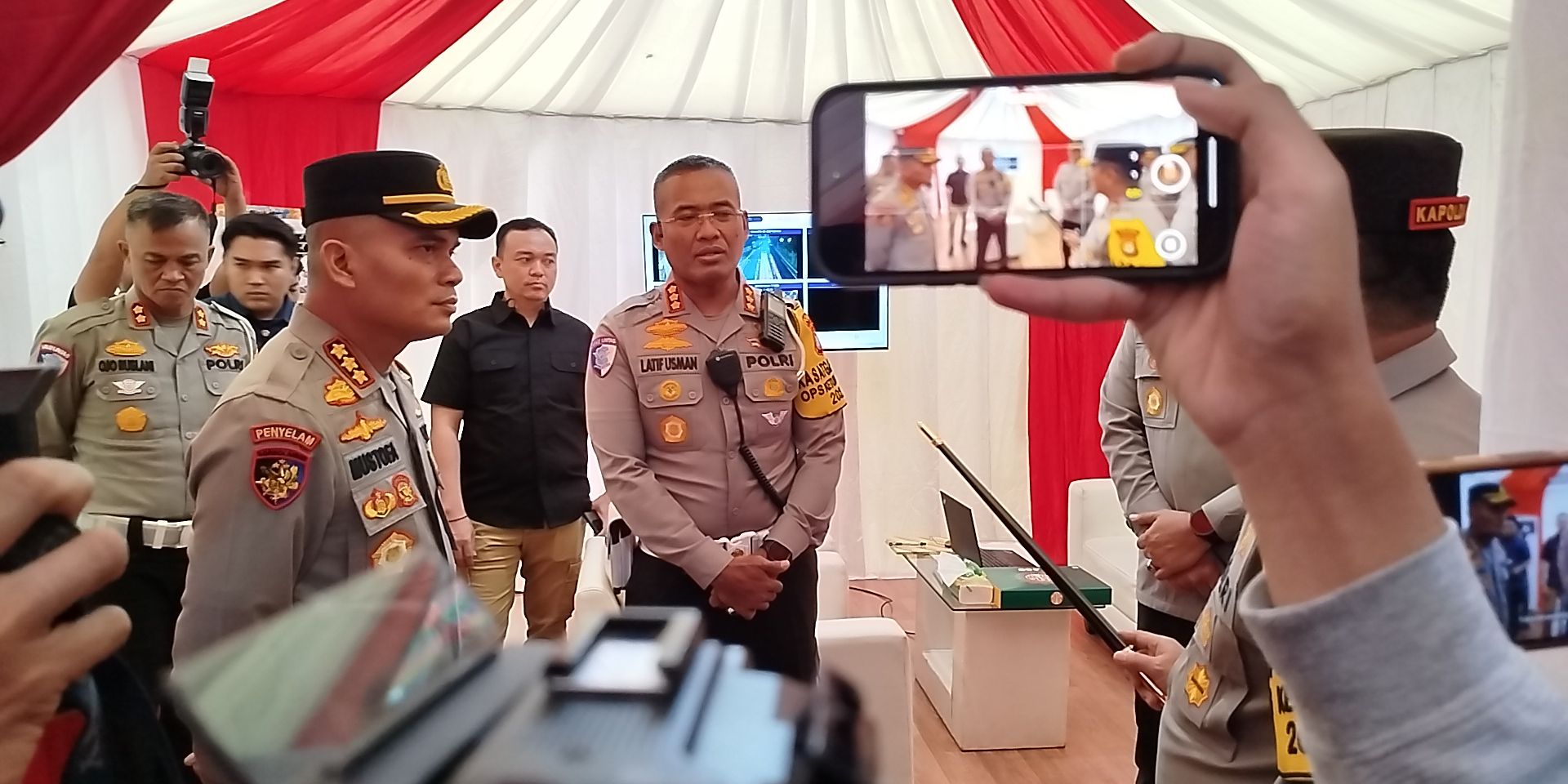Tinjau Posko Mudik di KM 39 Tol Jakarta-Cikampek, Kapolda Metro Jaya: Jangan Kelamaan Istirahat di Rest Area
