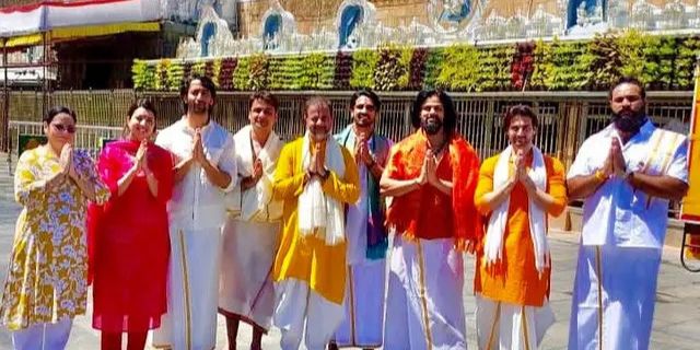 6 Potret Keseruan Reuni Pemain Mahabharata Jadi Bikin Nostalgia, Ada Shaheer Sheikh hingga Raah Jain