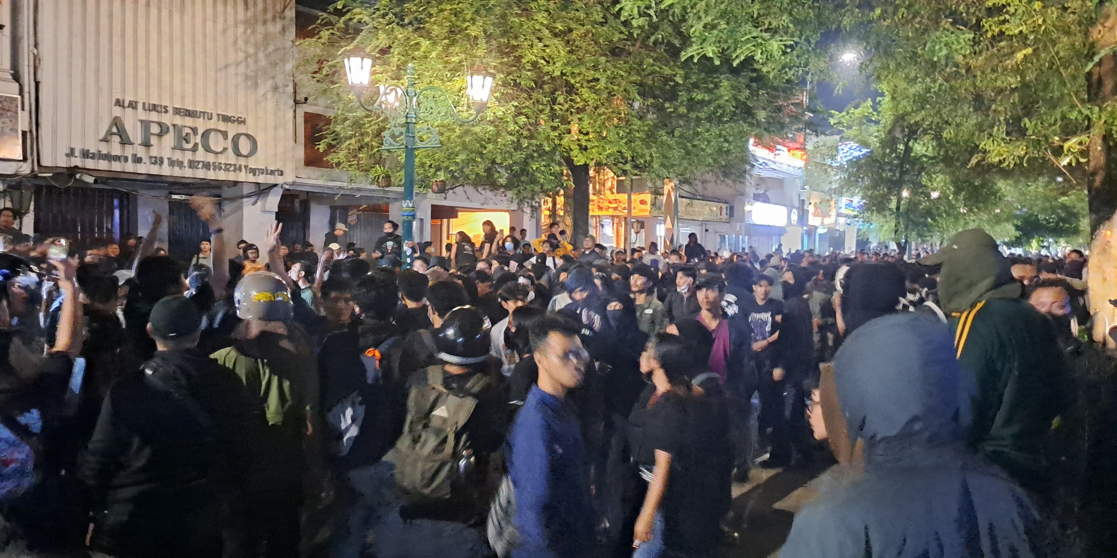 Wartawan Kompas Laporkan Dugaan Penganiaayaan saat Meliput Demo Tolak UU TNI di Depan DPRD Bandung