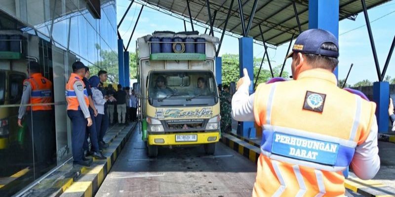 Dimulai Hari Ini, Polri Setop Sementara Operasional Truk Selama Mudik Lebaran 2025