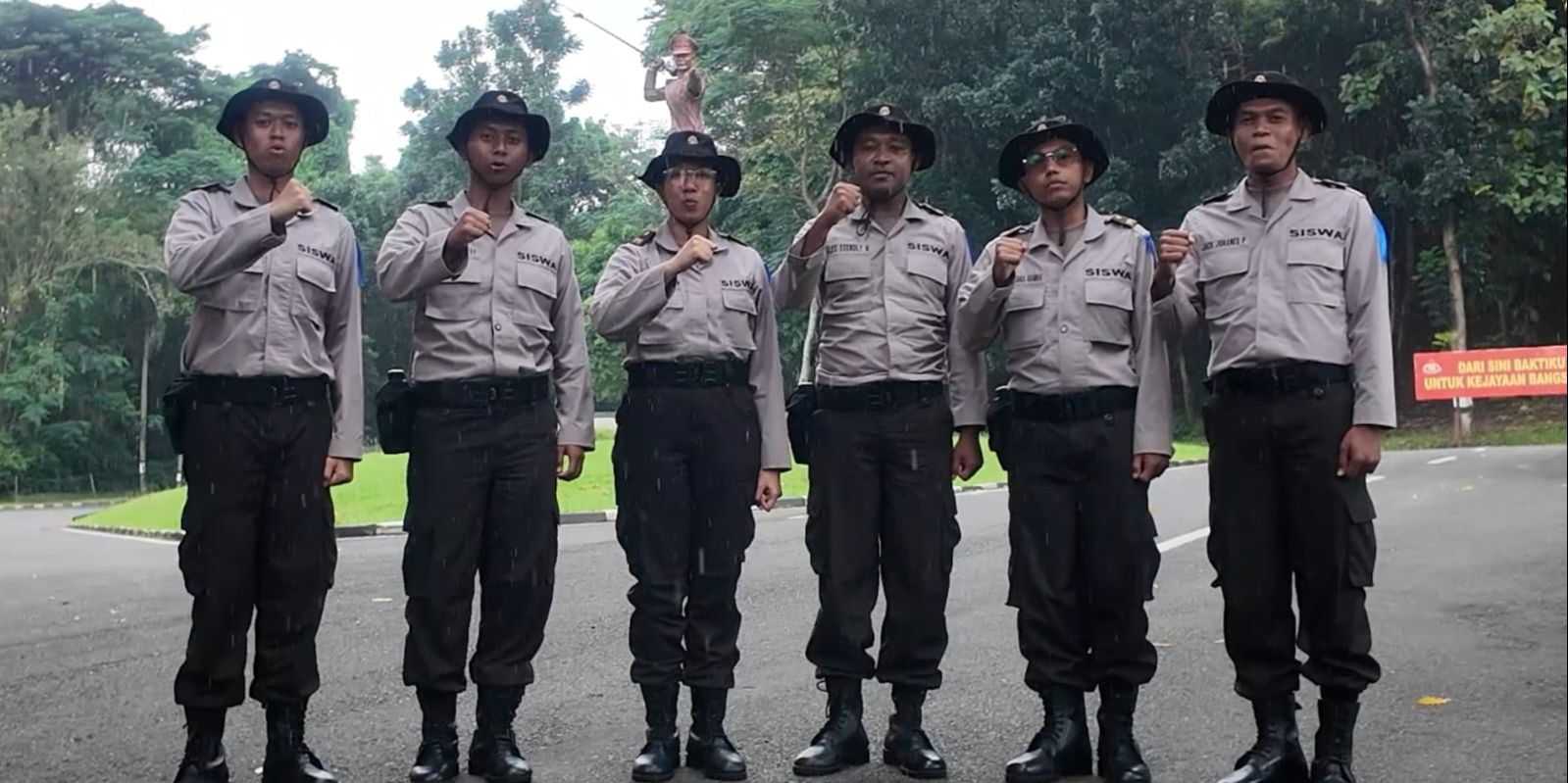 6 Dokter Muda Bersemangat Tingkatkan Pelayanan Kesehatan di Papua dengan Bergabung ke Sekolah Inspektur Polisi