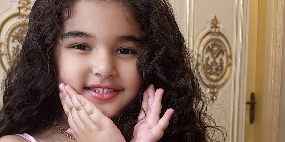 Potret Menggemaskan Ayang Anak Tasya Farasya Makeup Sendiri Tanpa Pakai Cermin, Sukses Cosplay Jadi Princess Aurora