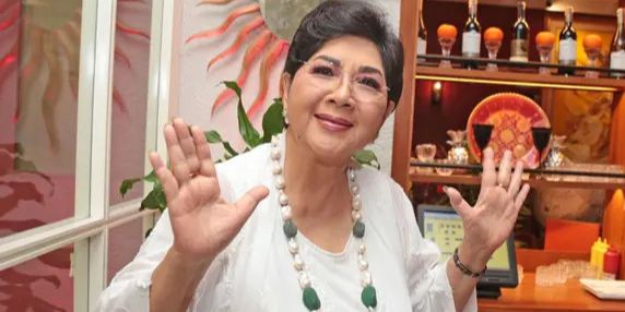 Cerita Titiek Puspa Sembuh dari Kanker Serviks Hanya dengan Meditasi 13 Hari