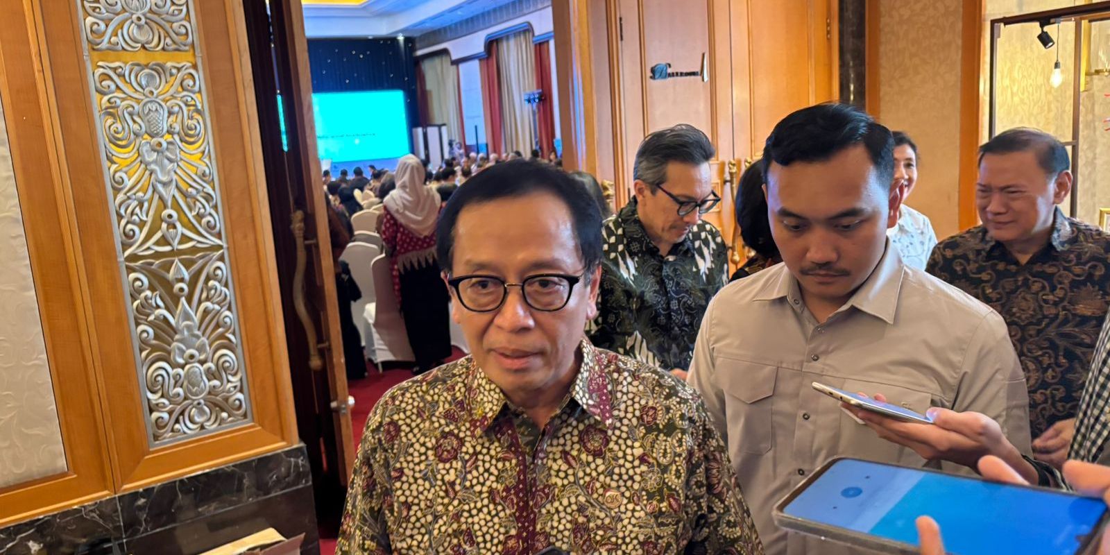 Jumlah Rekening Diblokir OJK Terkait Judi Online Terus Naik, Kini Tembus 10.016 Rekening