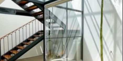 Desain Tangga Minimalis Besi yang Elegan dan Fungsional