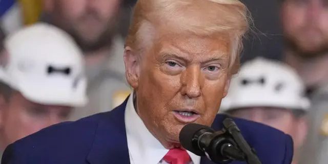 Masyarakat AS Paling Dirugikan Akibat Kebijakan Tarif Impor, Trump Tak Sadar soal Itu?