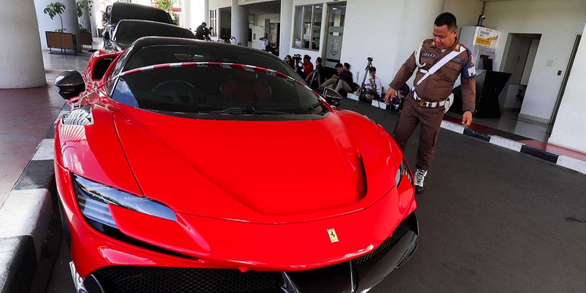 Inilah Mobil Mewah dan Moge yang Disita Kejagung Terkait Suap Hakim PN Jakpus, Ada Nissan GT-R hingga Ferrari Spider