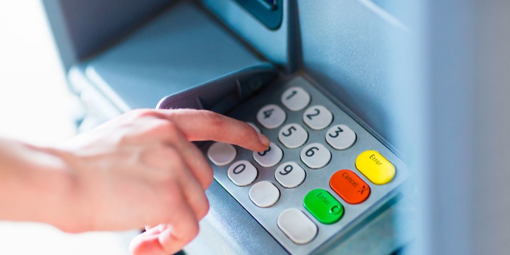 Fungsi Titik Kecil di Tombol 5 pada Mesin ATM