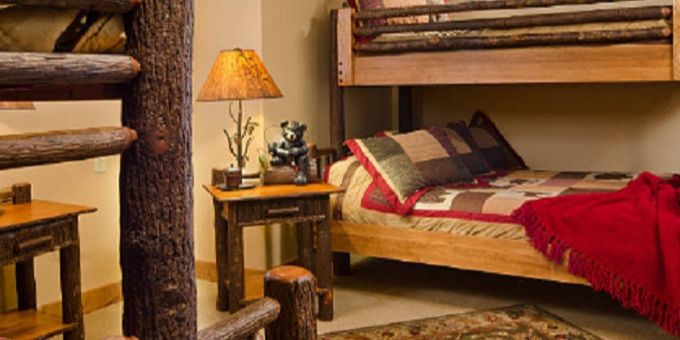 Tempat Tidur Tingkat Minimalis, Solusi Cerdas untuk Kamar Tidur Mungil