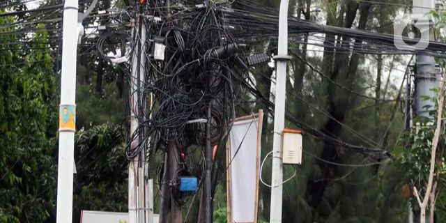 Bina Marga Jakarta Tangani Kabel Semrawut Sejak Tahun 2020, Progres Baru 2,16 Persen