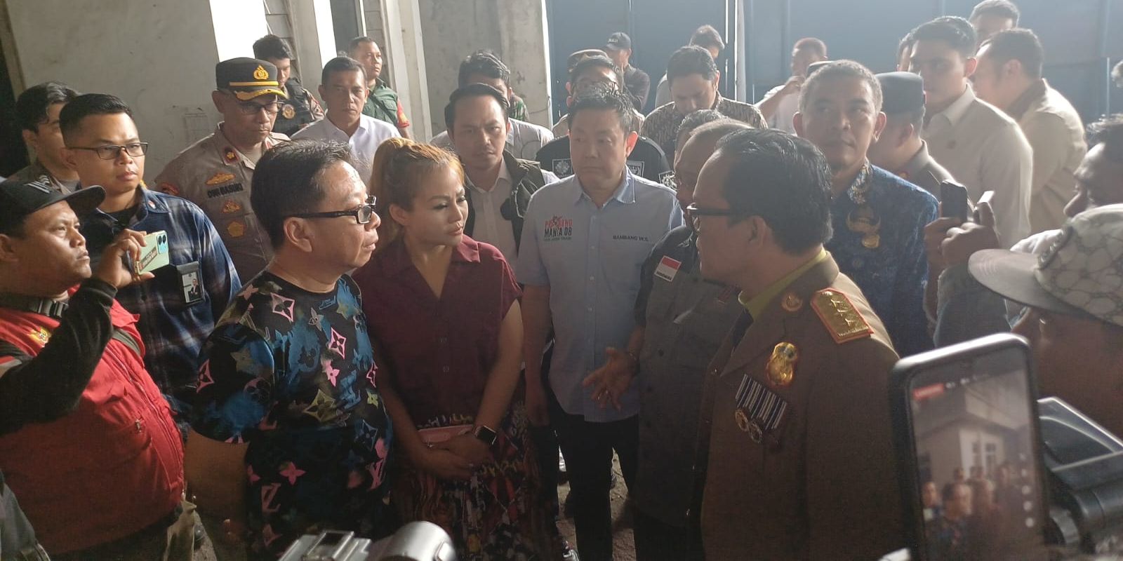 Banyak yang Janggal