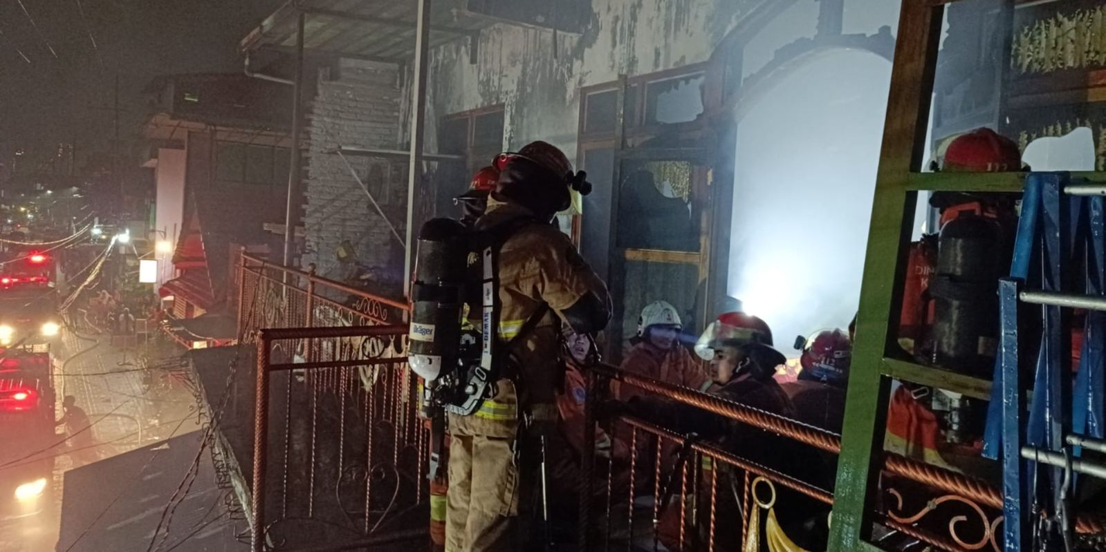 Kronologi Ayah dan Anak Tewas Terjebak Kebakaran di Surabaya